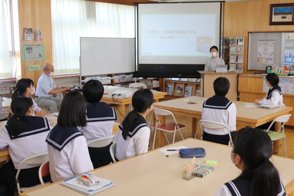 恵那高校での講演の様子